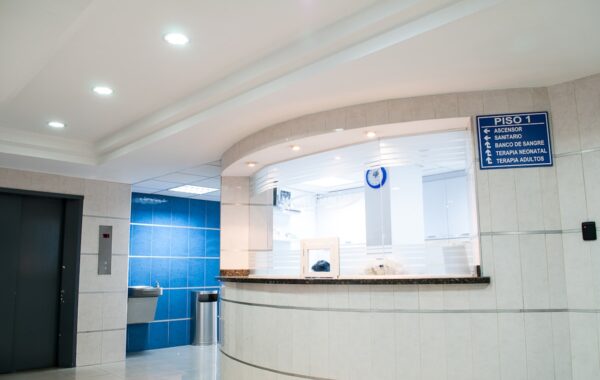 Phòng Phẫu Thuật Vô Khuẩn Áp Lực Dương Chuẩn Y Tế